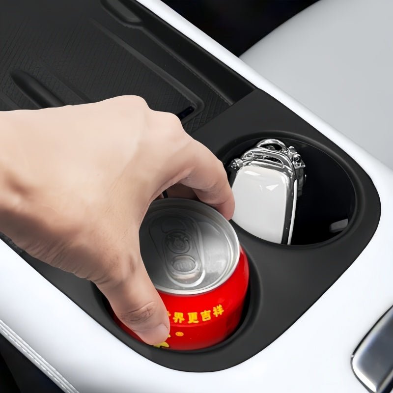 2-in-1 Wireless Charging & Cup Holder Silicone Mat for Xpeng G6 - NICE EVS