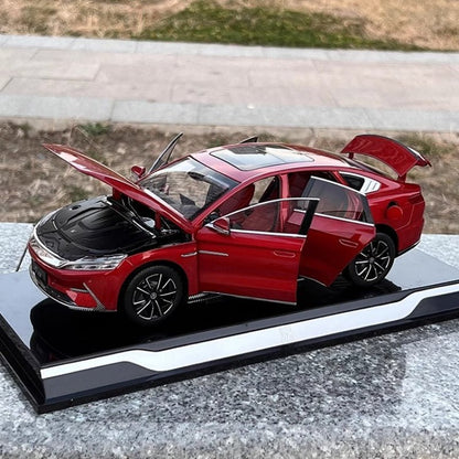 BYD Collector's Edition 1:18 Alloy Model - NICE EVS