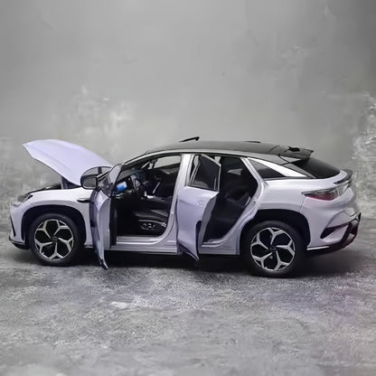 BYD Sealion 7 Original 1:18 Scale Model - NICE EVS