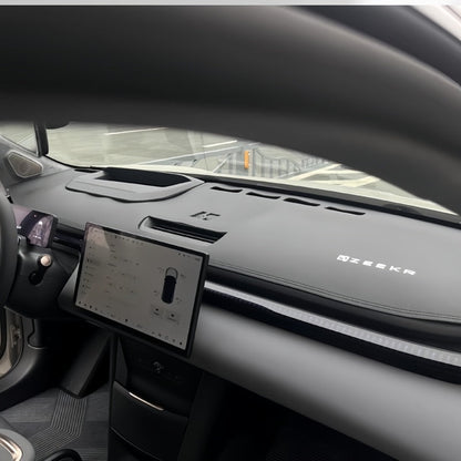 Custom Fit Dashboard Mat for Zeekr X - NICE EVS