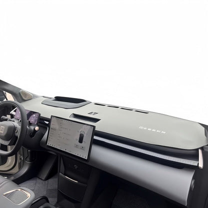 Custom Fit Dashboard Mat for Zeekr X - NICE EVS