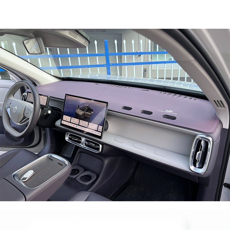 Dashboard Cover Mat for Leapmotor B10 - NICE EVS