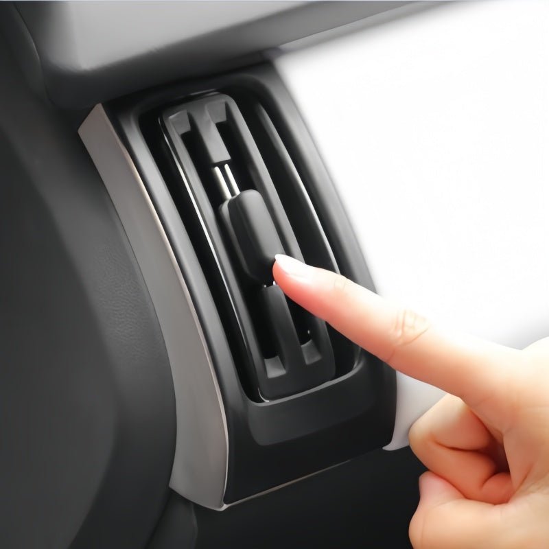 Front Air Vent Anti-Glare Cover for 2026 Xpeng P7+ - NICE EVS