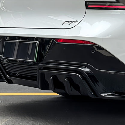 Gloss‑Black Sport Body Kit for 2026 Xpeng P7+ - NICE EVS