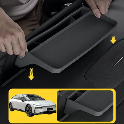Silicone Tissue Box Behind Center Screen for 2026 Xpeng P7+ - NICE EVS
