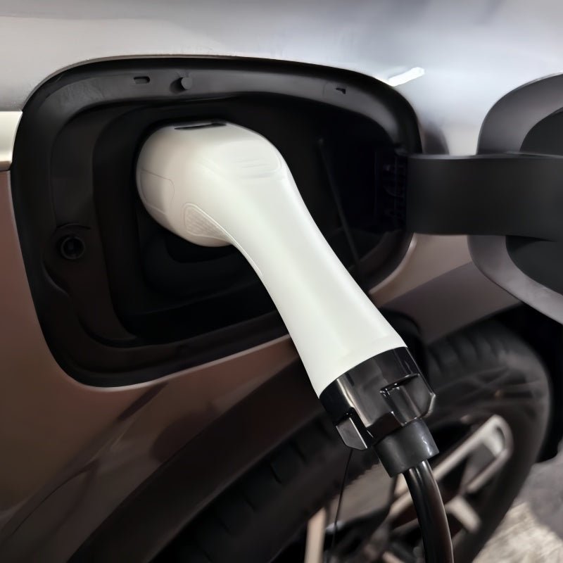 V2L Discharge Adapter with Cable for Geely - NICE EVS